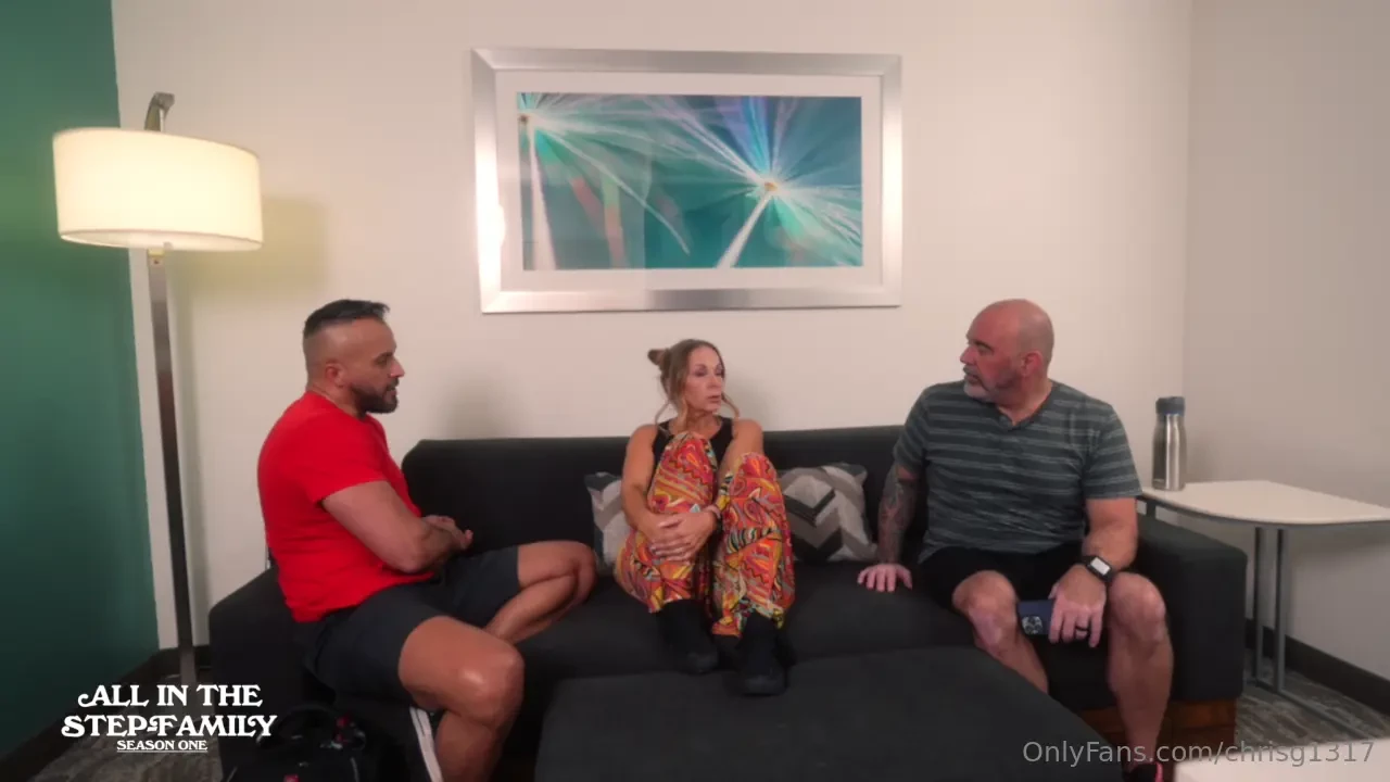 My step brother is in town with his sexy hotwife kimber he goes to a 