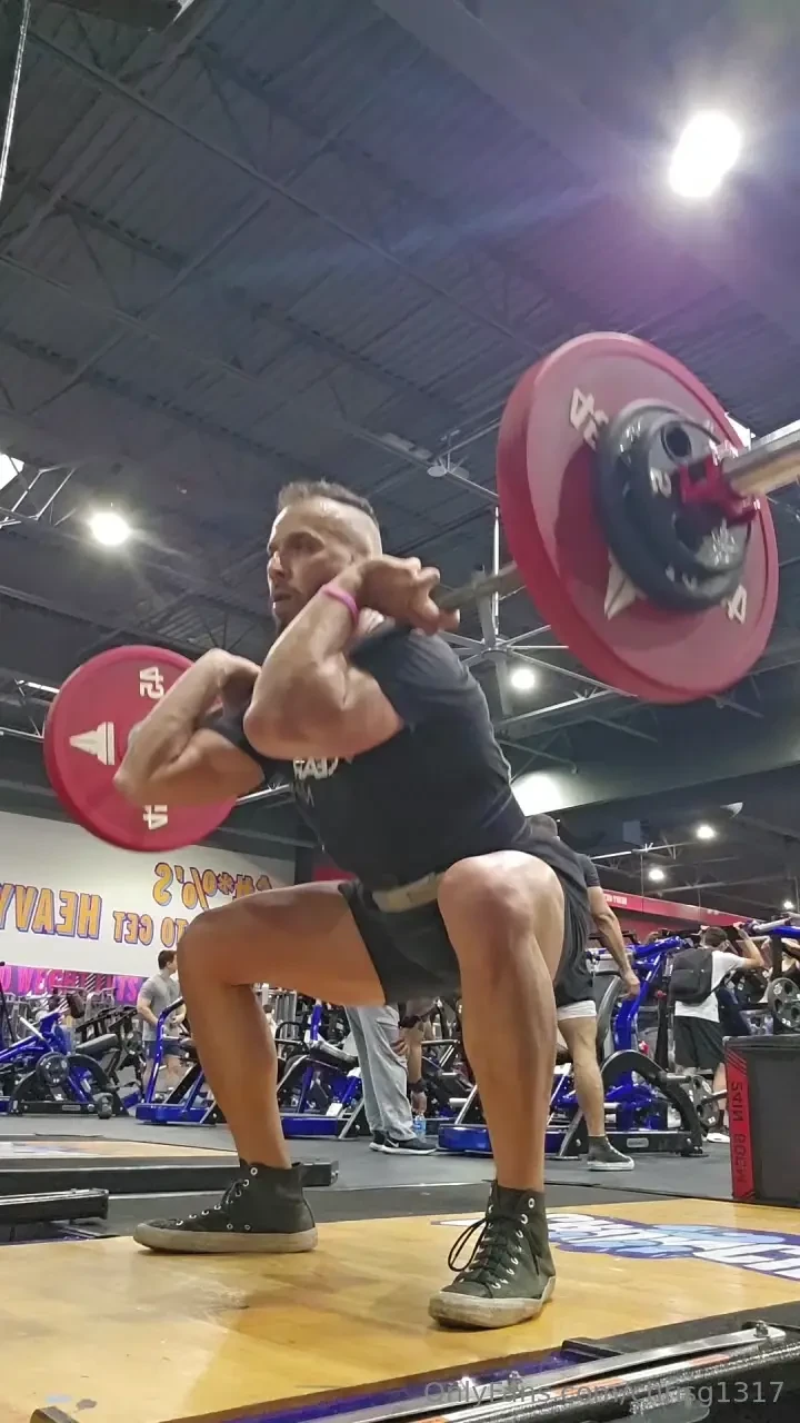 Leg day gotta keep them wheels strong i should do a solo workout video part 1 