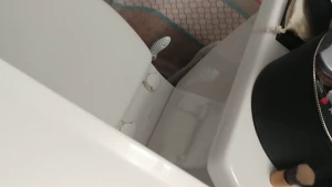 Rubbing my cock with a friends make up brushes while she s at work