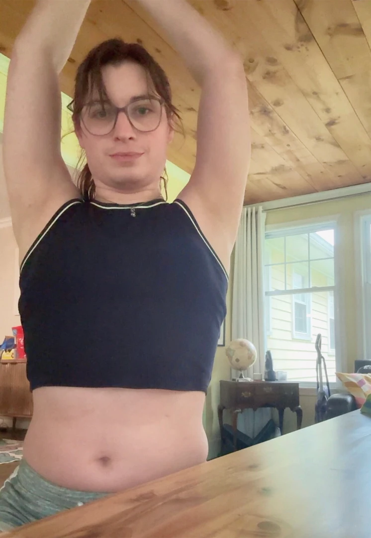 I m sooo sweaty from working with the table saw in the 100 f garage 