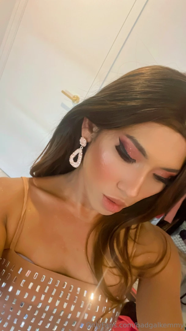 Girlfriend by day hoe by night 