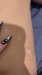 Anyone likes some girlcum