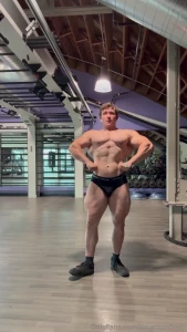 Today s posing after hittin back part 1