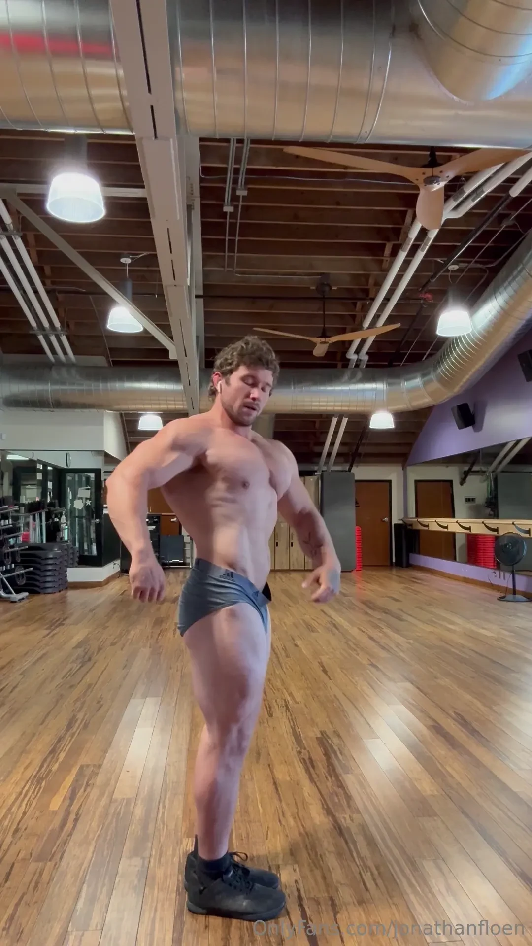 Today s posing and a couple requested pics from yesterday s pull ups 