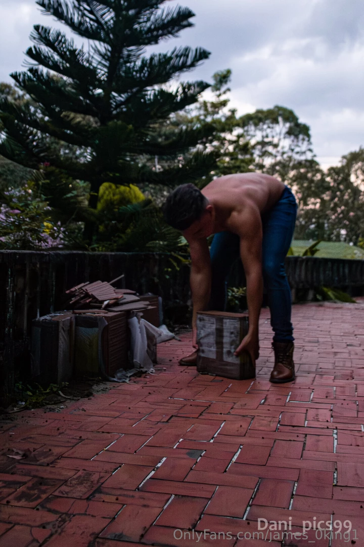 Hard work builds strong bodies and stronger minds keep pushing keep part 2 