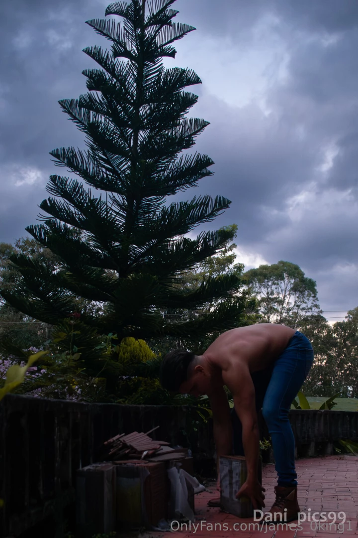 Hard work builds strong bodies and stronger minds keep pushing keep part 1 