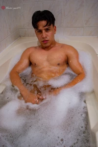 Taking a shower you take a shower with me dont forget write me