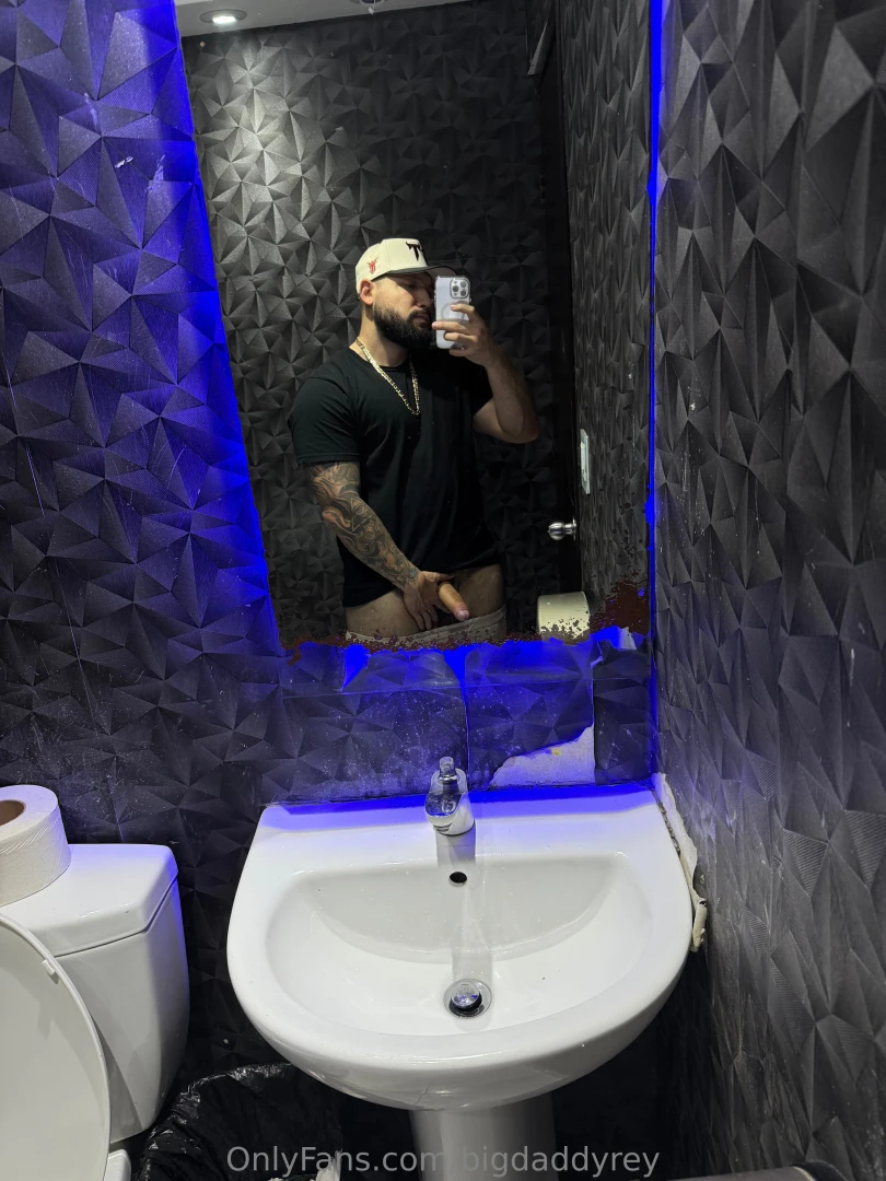 I get so horny in the gym why part 1 