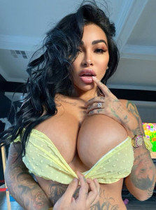 brittanya2horny